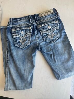 Rock Revival Oliana Women's Light Embroidered Back Pocket Jeans